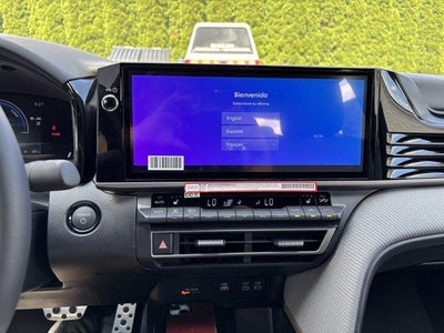 2026 Toyota Camry SE (SE)