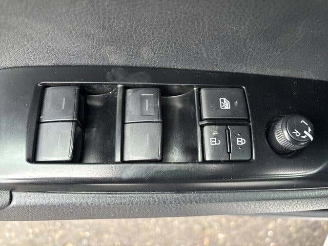 2025 Toyota Camry SE (SE)