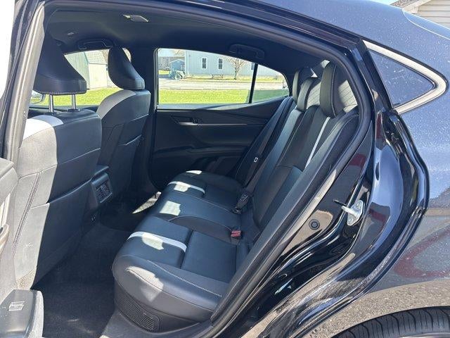 2025 Toyota Camry SE (SE)