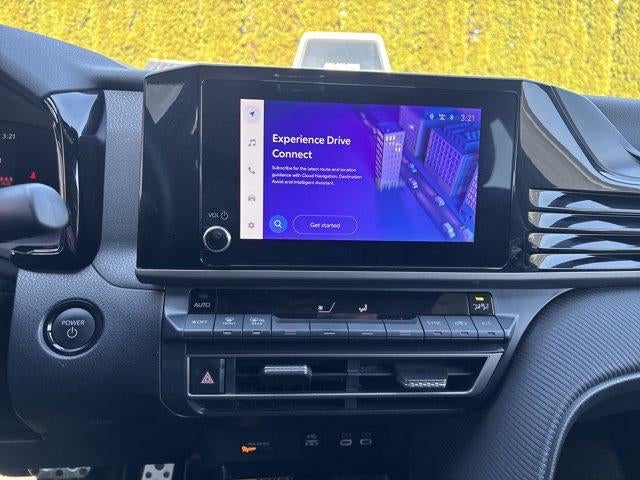 2025 Toyota Camry SE (SE)