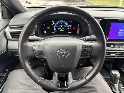 2025 Toyota Camry SE (SE)