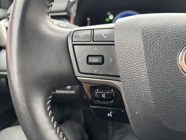 2025 Toyota Camry SE (SE)