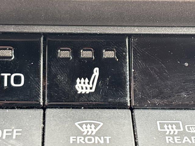 2025 Toyota Camry XSE AWD (Natl)