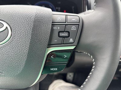 2026 Toyota Camry SE AWD (Natl)