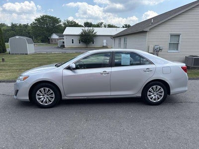 2013 Toyota Camry 4dr Sdn I4 Auto LE (Natl)