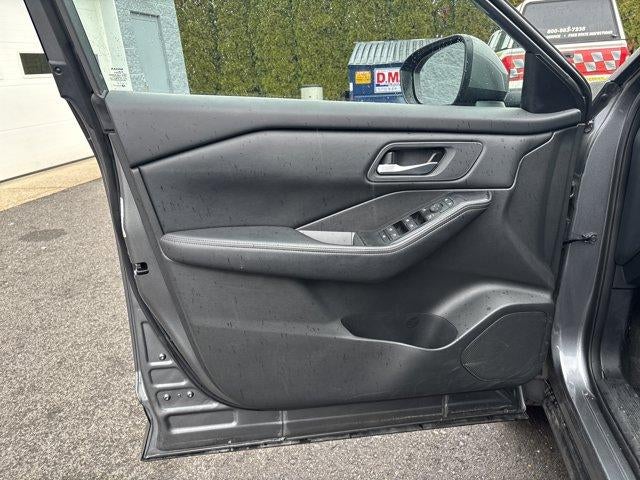 2024 Nissan Rogue AWD SV