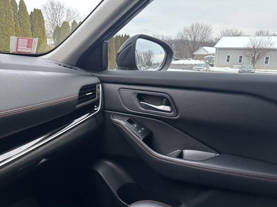 2025 Nissan Rogue AWD Rock Creek