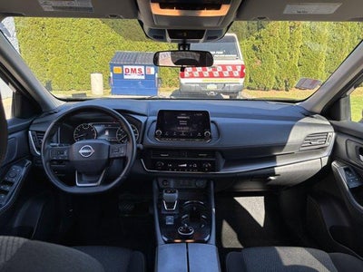 2025 Nissan Rogue AWD SV