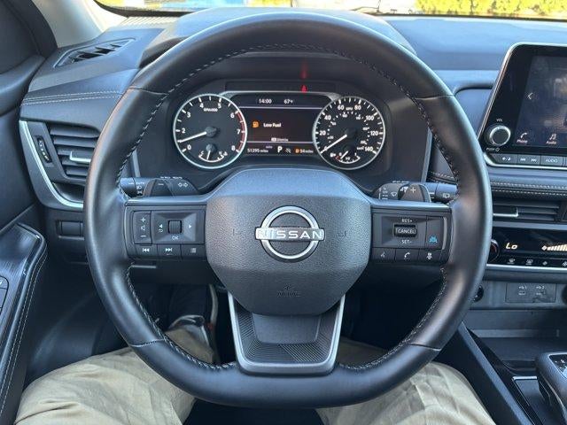 2025 Nissan Rogue AWD SV