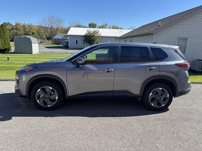 2025 Nissan Rogue AWD SV