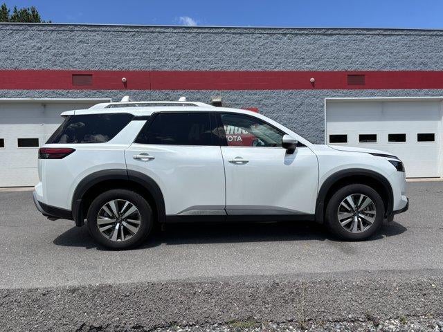 2025 Nissan Pathfinder SL 4WD