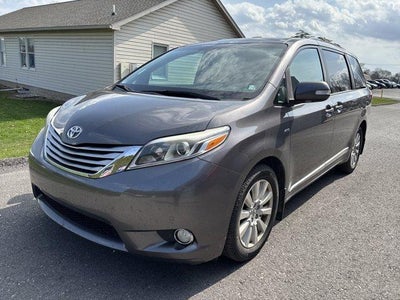 2017 Toyota Sienna XLE AWD 7-Passenger (Natl)