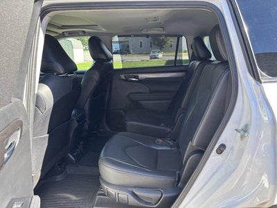 2022 Toyota Highlander Limited AWD (Natl)