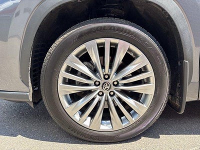 2024 Toyota Highlander Hybrid Platinum AWD (Natl)