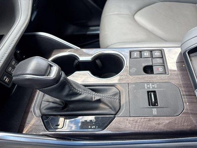 2024 Toyota Highlander Hybrid Platinum AWD (Natl)