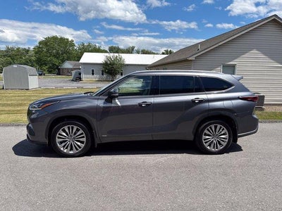 2024 Toyota Highlander Hybrid Platinum AWD (Natl)