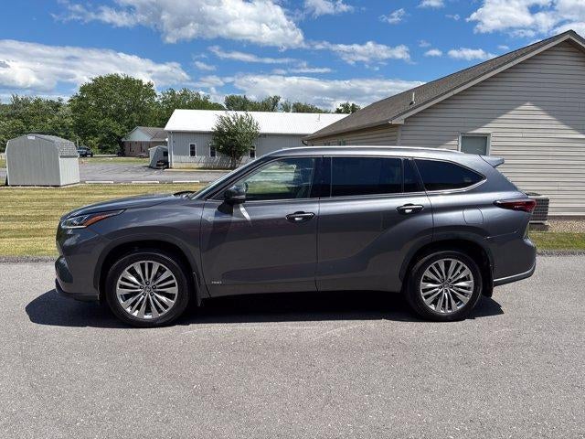 2024 Toyota Highlander Hybrid Platinum AWD (Natl)