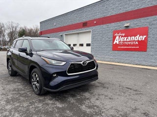 2022 Toyota Highlander XLE AWD (Natl)