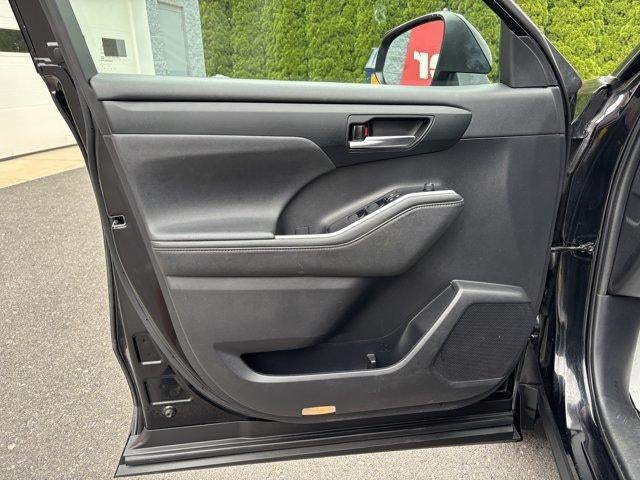 2021 Toyota Highlander XLE AWD (Natl)