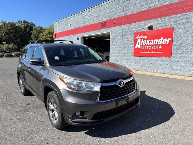 2015 Toyota Highlander AWD 4dr V6 XLE (Natl)