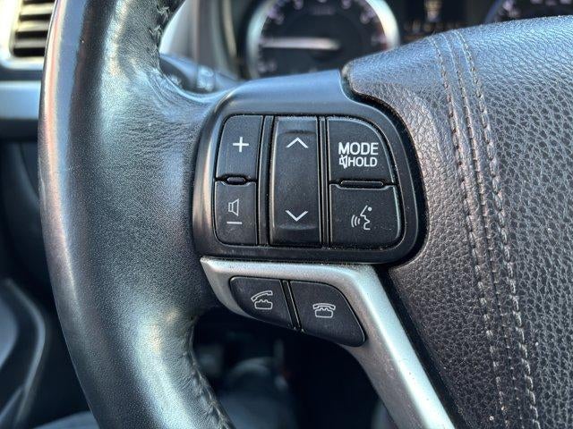 2015 Toyota Highlander AWD 4dr V6 XLE (Natl)