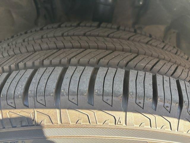 2024 Toyota Highlander LE AWD (SE)