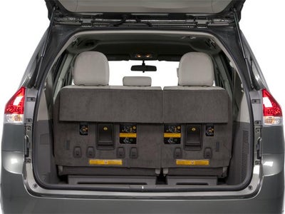 2012 Toyota Sienna 5dr 8-Pass Van V6 LE FWD (Natl)
