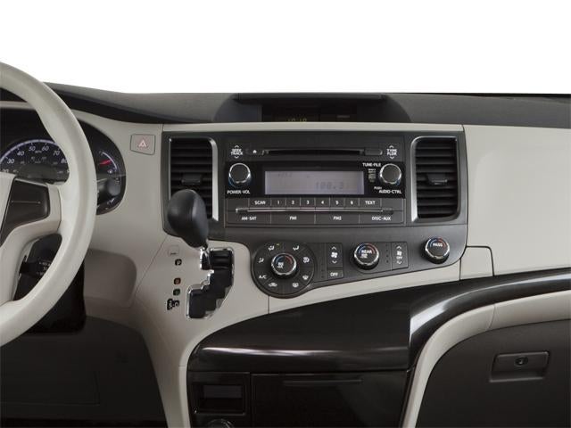 2012 Toyota Sienna 5dr 8-Pass Van V6 LE FWD (Natl)