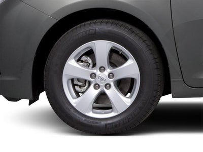 2012 Toyota Sienna 5dr 8-Pass Van V6 LE FWD (Natl)