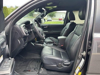 2019 Toyota Tacoma 4WD 4WD TRD Off Road Double Cab 5' Bed V6 MT (Natl)