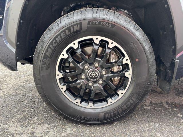2025 Toyota Tundra 4WD 4WD SR5 CrewMax 5.5' Bed (SE)
