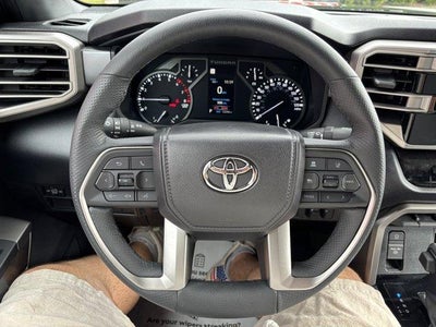 2025 Toyota Tundra 4WD 4WD SR5 CrewMax 5.5' Bed (SE)