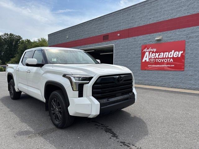 2023 Toyota Tundra 4WD 4WD SR5 CrewMax 5.5' Bed (SE)