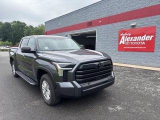 2023 Toyota Tundra 4WD 4WD SR5 CrewMax 5.5' Bed (SE)