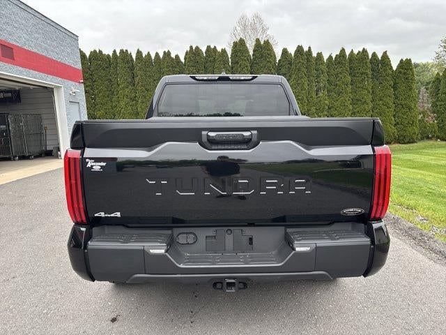 2025 Toyota Tundra 4WD 4WD SR5 CrewMax 5.5' Bed (SE)