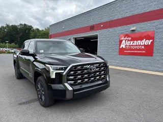 2025 Toyota Tundra 4WD 4WD Platinum Hybrid CrewMax 5.5' Bed (Natl)