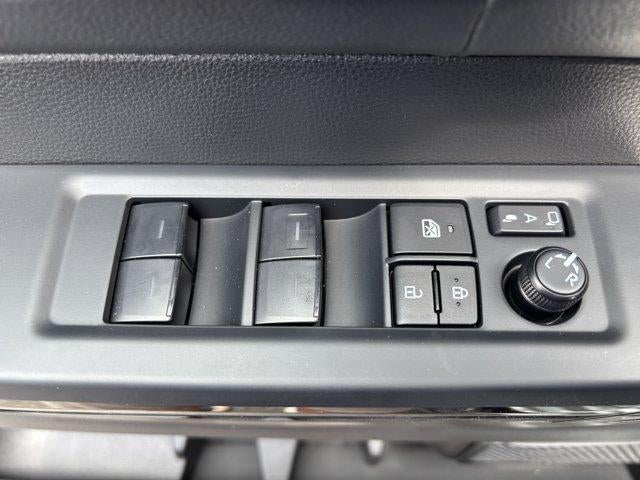 2025 Toyota Tundra 4WD 4WD Limited CrewMax 5.5' Bed (Natl)