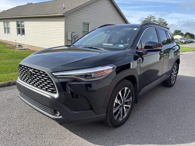 2025 Toyota Corolla Cross XLE 4WD (Natl)