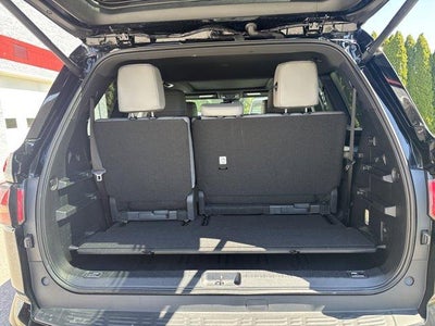 2026 Toyota Sequoia Limited 4WD (SE)