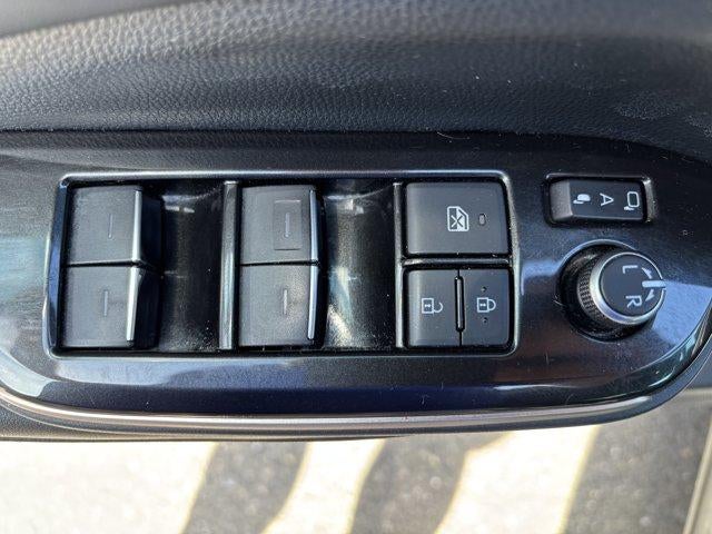 2024 Toyota Crown Limited AWD (Natl)