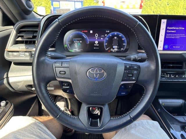 2024 Toyota Crown Limited AWD (Natl)
