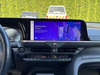 2024 Toyota Crown Limited AWD (Natl)