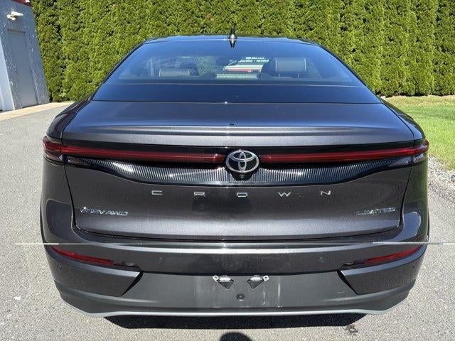 2024 Toyota Crown Limited AWD (Natl)