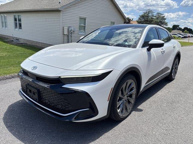 2023 Toyota Crown Limited AWD (Natl)