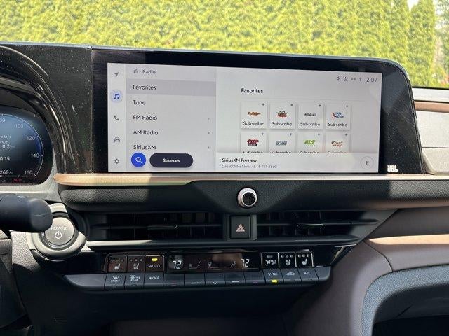 2023 Toyota Crown Limited AWD (Natl)