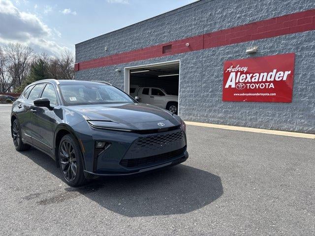 2025 Toyota Crown Signia Limited AWD (Natl)