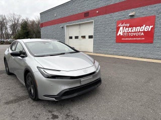 2024 Toyota Prius LE (Natl)