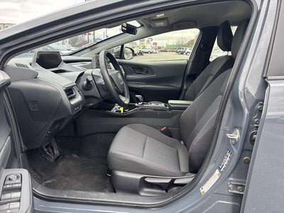2024 Toyota Prius LE (Natl)