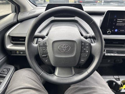 2024 Toyota Prius LE (Natl)