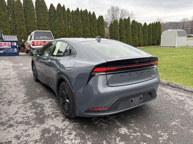 2024 Toyota Prius LE (Natl)